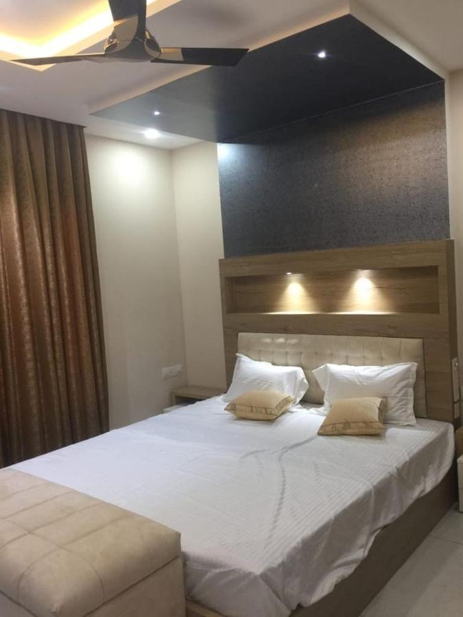 Ferienwohnung Rose Garden Dhaka Exterior foto